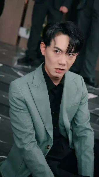 การกลับมาของทายาทตัวจริง