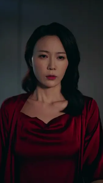 สัมพันธ์ลับซับซ้อน