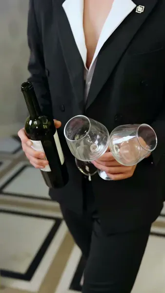 สัมพันธ์ลับซับซ้อน