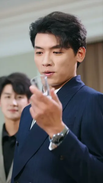 หนุ่มช่างประปา กับสาวตัวท็อป