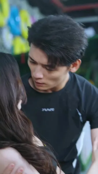 หนุ่มช่างประปา กับสาวตัวท็อป