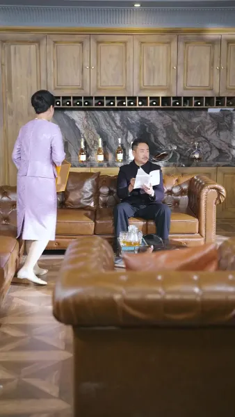 หนุ่มช่างประปา กับสาวตัวท็อป