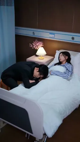 พ่อจ๋า แม่รอให้ช่วยอยู่