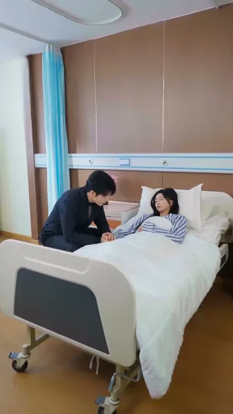 พ่อจ๋า แม่รอให้ช่วยอยู่