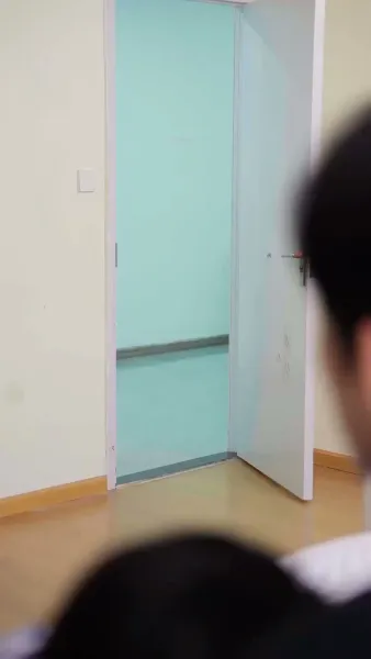 พ่อจ๋า แม่รอให้ช่วยอยู่