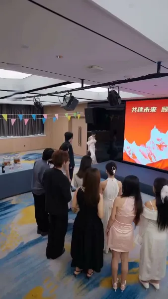 พ่อจ๋า แม่รอให้ช่วยอยู่