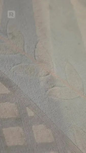 นกในกรงเธอ