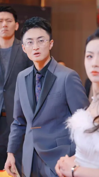 แพทย์ฝึกหัด ผู้กุมชะตา