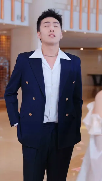 แพทย์ฝึกหัด ผู้กุมชะตา