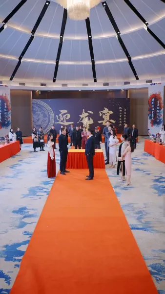 แพทย์ฝึกหัด ผู้กุมชะตา