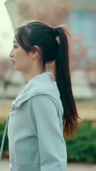 ใต้ปีกฟ้าแห่งรัก