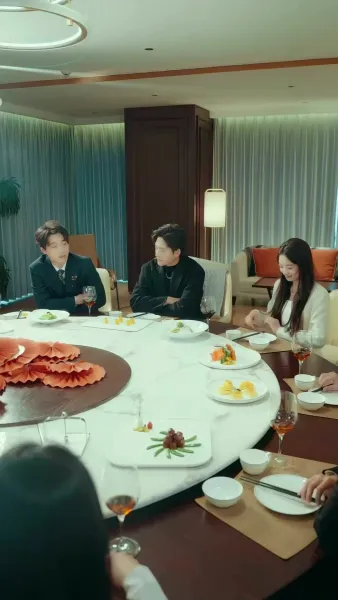 ใต้ปีกฟ้าแห่งรัก