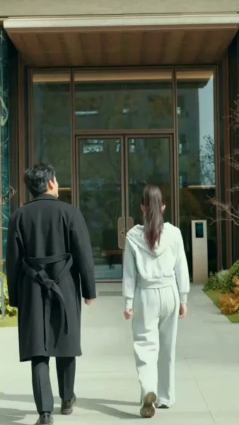 ใต้ปีกฟ้าแห่งรัก