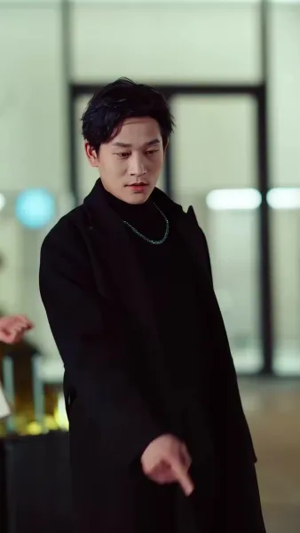 ใต้ปีกฟ้าแห่งรัก