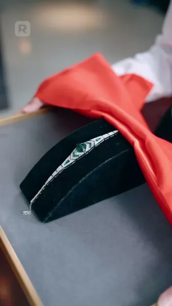 ชีวิตการทำงานของภรรยาท่านปรธาน