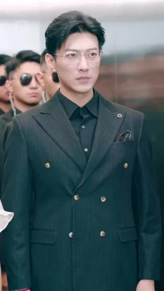 ชีวิตการทำงานของภรรยาท่านปรธาน