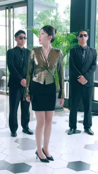 ชีวิตการทำงานของภรรยาท่านปรธาน