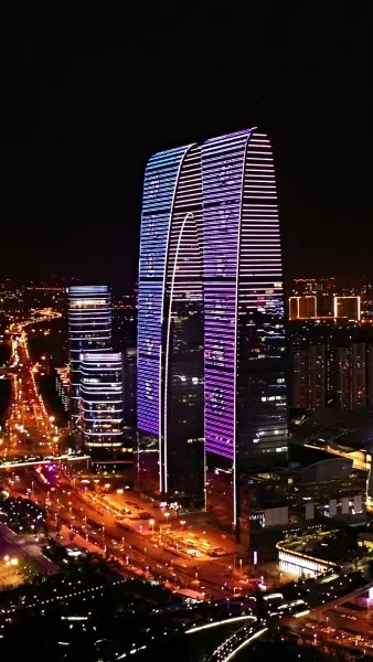 วิวาห์ฟ้าแลบกับภรรยาทั้งหวานทั้งโหด