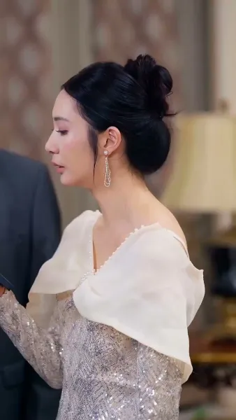 คุณกู้ ภรรยาคุณเซ็นหย่าแล้ว