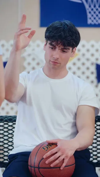 เชียร์ไม่มีกั๊ก รักนี้เพื่อนาย