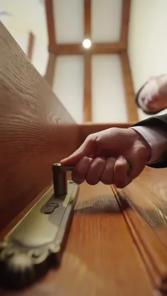 ตัวตนสะใภ้ถูกเปิดโปง