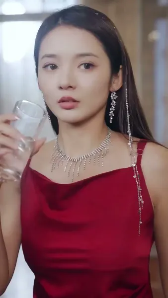 ตัวตนสะใภ้ถูกเปิดโปง