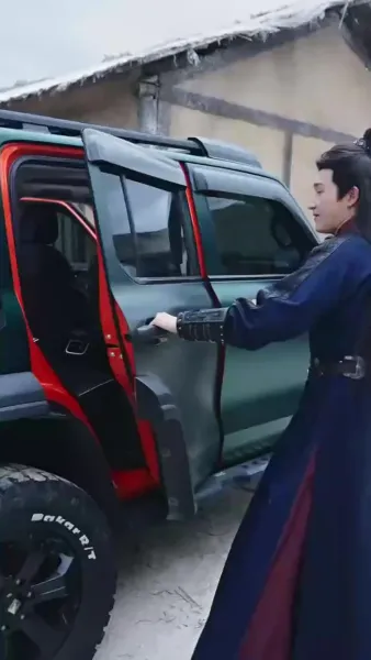 อยู่ดีๆ มีลูกสาวห้าคน แถมแม่เป็นฮ่องเต้หญิงอีก