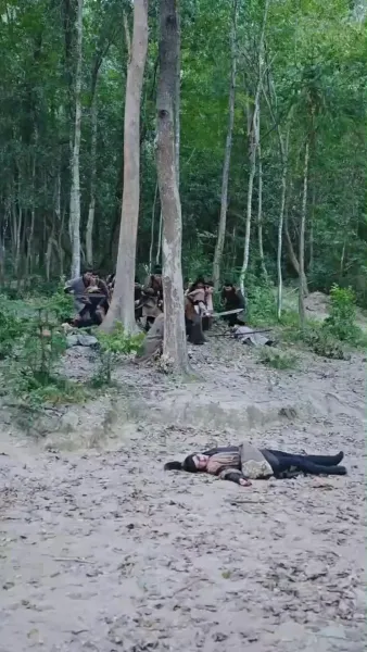 อยู่ดีๆ มีลูกสาวห้าคน แถมแม่เป็นฮ่องเต้หญิงอีก