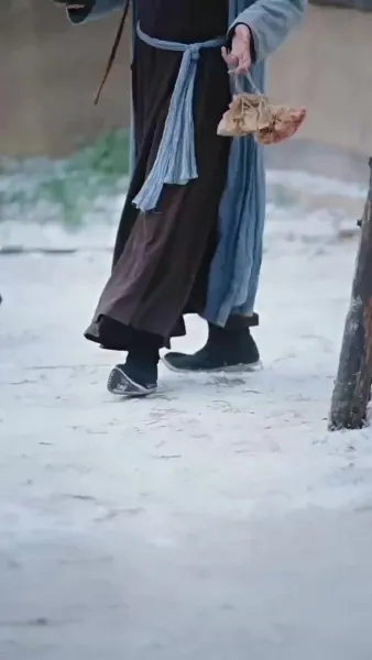 อยู่ดีๆ มีลูกสาวห้าคน แถมแม่เป็นฮ่องเต้หญิงอีก