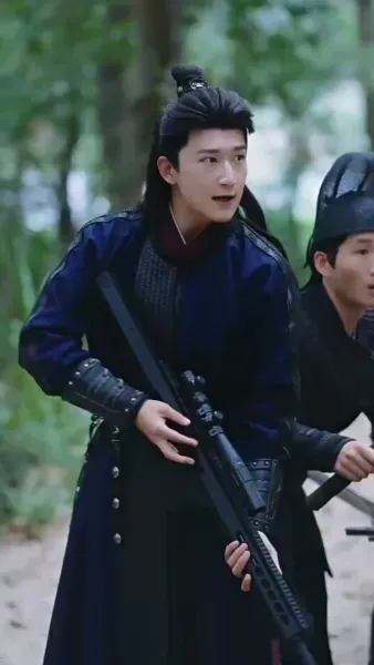 อยู่ดีๆ มีลูกสาวห้าคน แถมแม่เป็นฮ่องเต้หญิงอีก