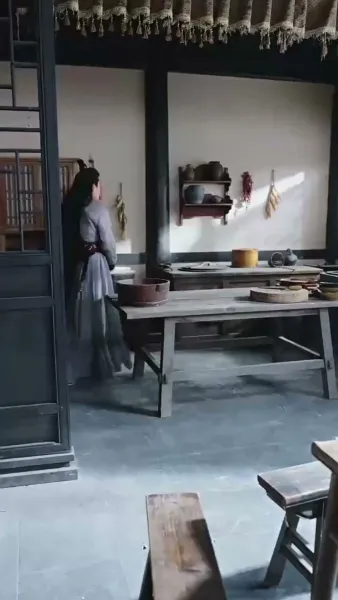 อยู่ดีๆ มีลูกสาวห้าคน แถมแม่เป็นฮ่องเต้หญิงอีก