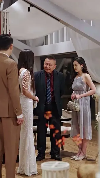 หลังจากที่ฉันออกจากบ้านแล้วฉันกลายเป็นคุณหญิงรวยที่สุดในโลก