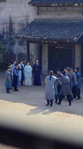 แม่บ้านทะลุมิติ