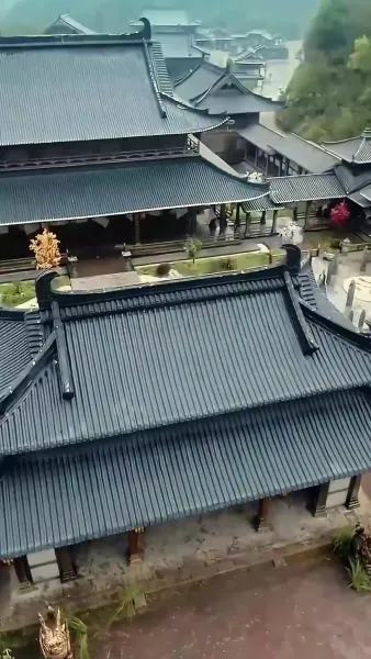 แม่บ้านทะลุมิติ