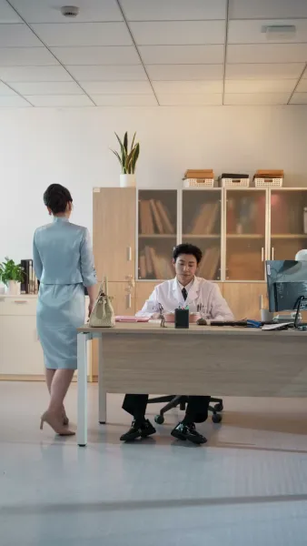 อ้อมกอดที่มีหนาม