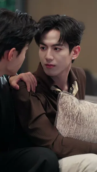 อ้อมกอดที่มีหนาม