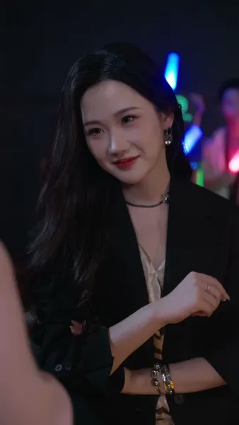 อ้อมกอดที่มีหนาม