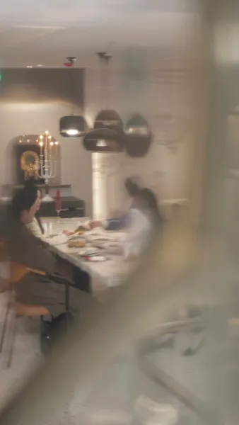 อ้อมกอดที่มีหนาม