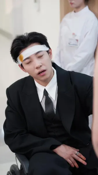 อ้อมกอดที่มีหนาม