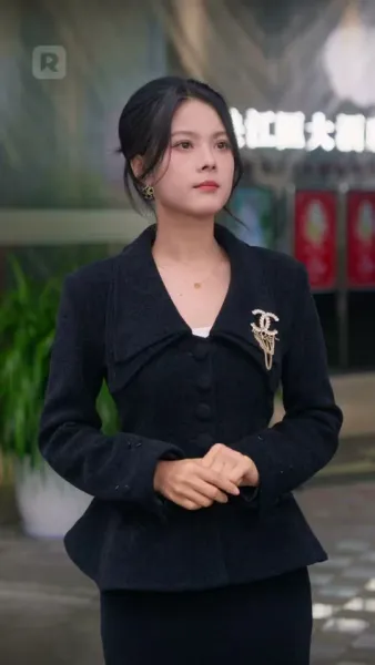 เด็กหนุ่มเนตรทองคำ