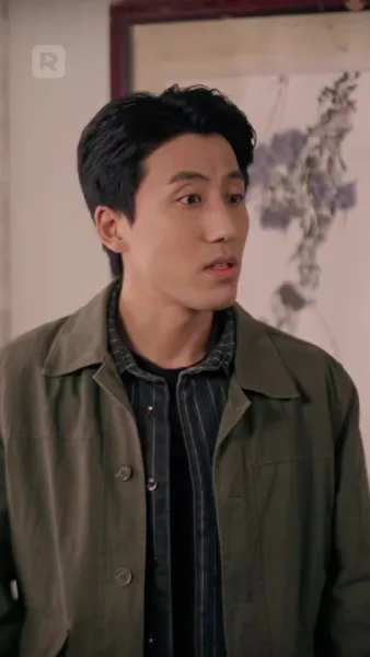 เด็กหนุ่มเนตรทองคำ