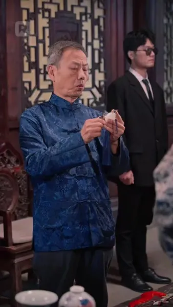 เด็กหนุ่มเนตรทองคำ