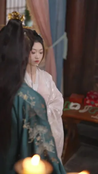 เรื่องเล่าจากพระราชวังตะวันออก