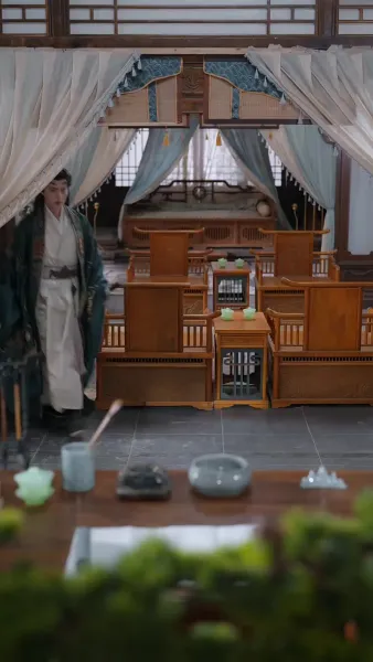 เรื่องเล่าจากพระราชวังตะวันออก