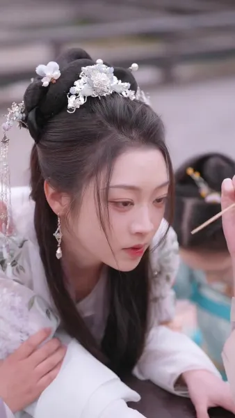 เรื่องเล่าจากพระราชวังตะวันออก