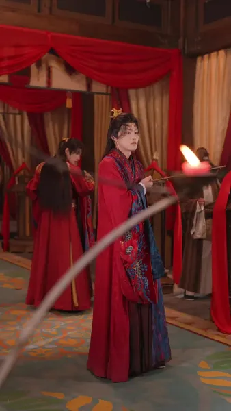 เรื่องเล่าจากพระราชวังตะวันออก