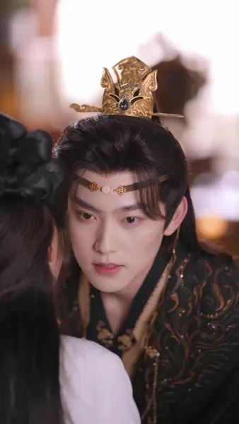 เรื่องเล่าจากพระราชวังตะวันออก