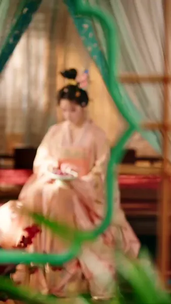 บุตรสาวรองขอเป็นนายหญิง