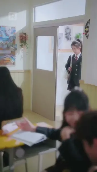 กุหลาบเหล็ก แห่งโรงเรียนไฮโซ