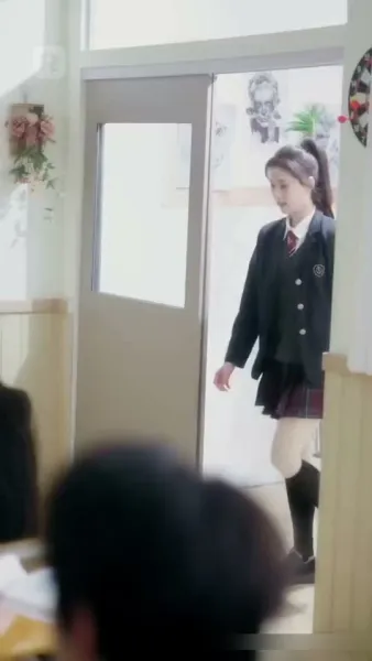 กุหลาบเหล็ก แห่งโรงเรียนไฮโซ